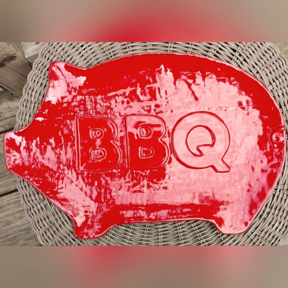 Grasslands Road Pig Shaped BBQ Tray 14"